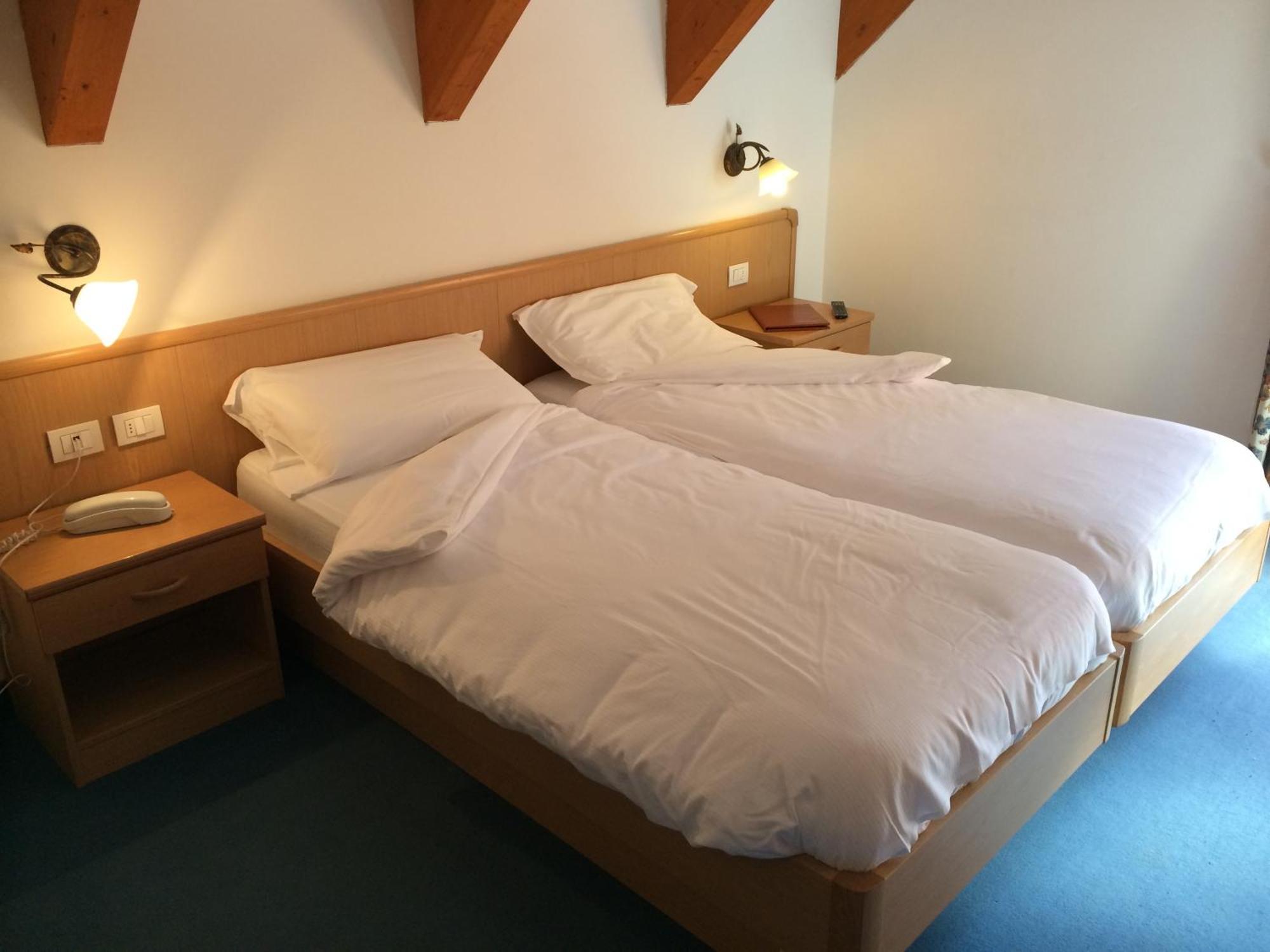 מדונה די קמפיליו Hotel Fortini מראה חיצוני תמונה